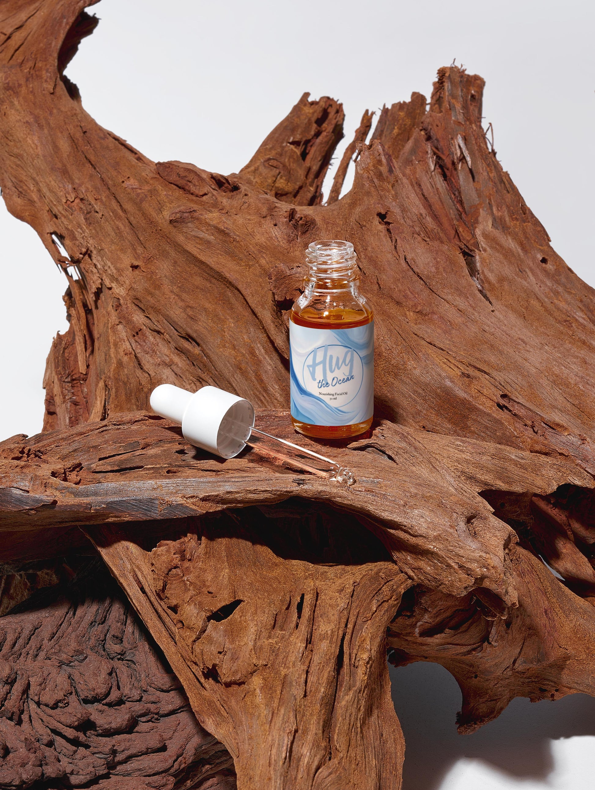 Nourishing Facial Oil -Clean Skincare - Vegan - Ecologically Certified - Hug the Ocean - Nordic skincare - Product Shoot